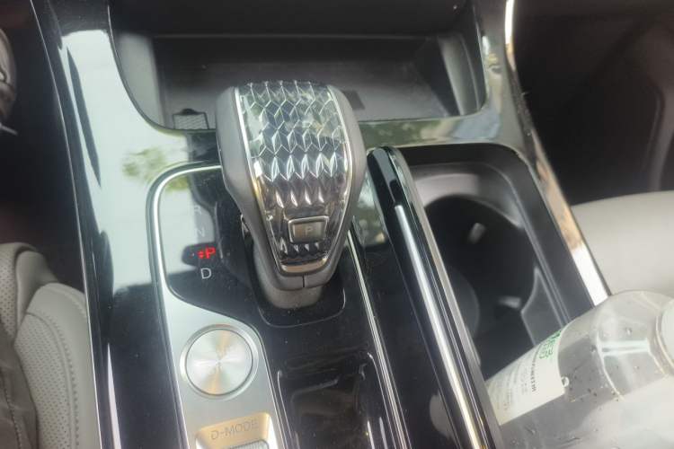 Used GAC Trumpchi M8 2024 Master Series 400T Ultimate Edition Gear Lever