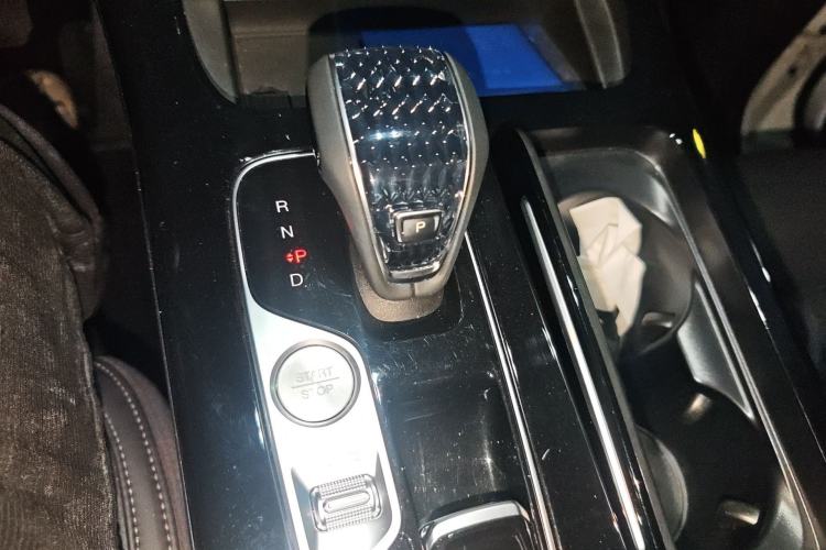 Used GAC Trumpchi M8 2024 Master Series 400T Prestige Edition Gear Lever