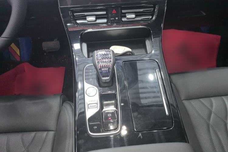 Used GAC Trumpchi M8 2024 Master Series 400T Ultimate Edition Gear Lever