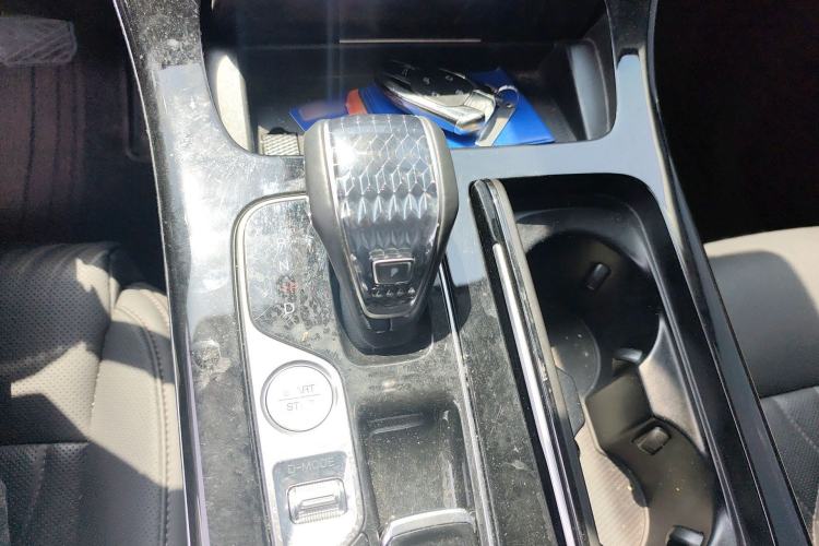 Used GAC Trumpchi M8 2024 Master Series 400T Prestige Edition Gear Lever