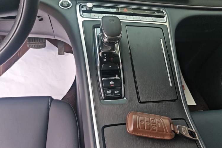 Used GAC Trumpchi M8 2024 Lingxiu Series 390T Deluxe Edition Gear Lever