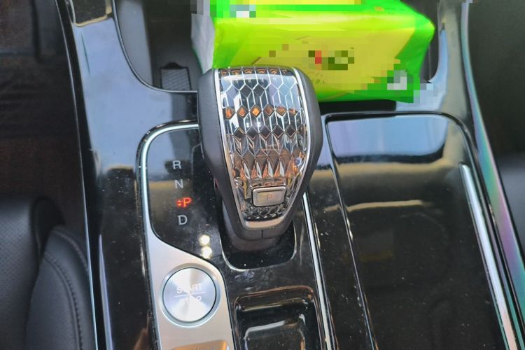 Used GAC Trumpchi M8 2024 Master Series 400T Prestige Edition Gear Lever