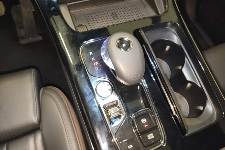 Used GAC Trumpchi M8 2024 Zongshi Series 400T Ultimate Edition Gear Lever