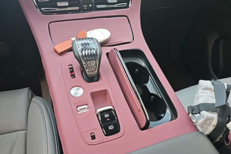Used GAC Trumpchi M8 2024 Master Series 400T Ultimate Edition Gear Lever