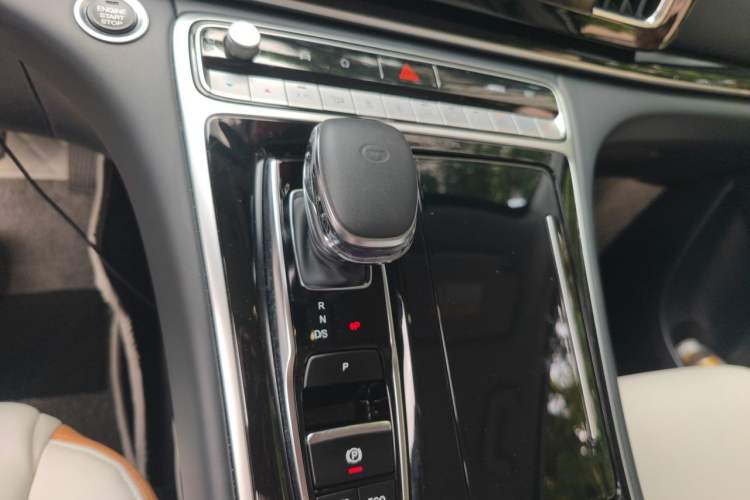 Used GAC Trumpchi M8 2024 Lingxiu Series 390T Luxury Edition Gear Lever