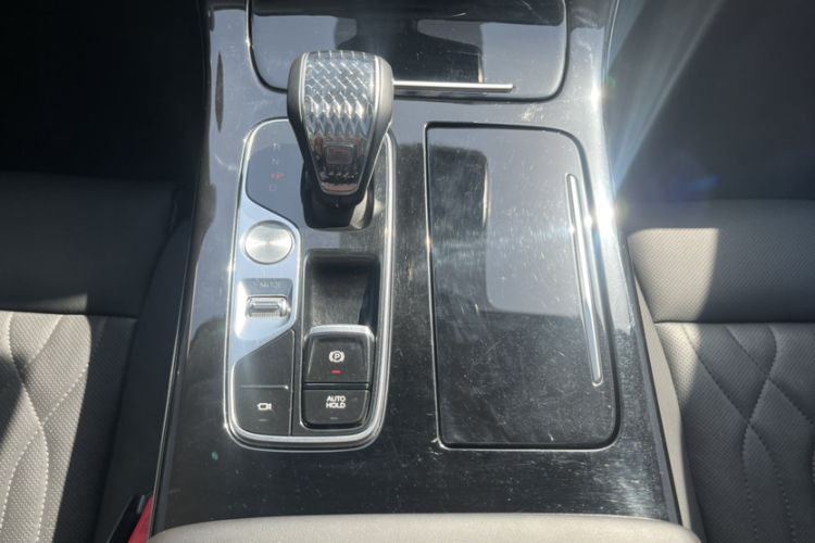 Used GAC Trumpchi M8 2024 Master Series 400T Ultimate Edition Gear Lever