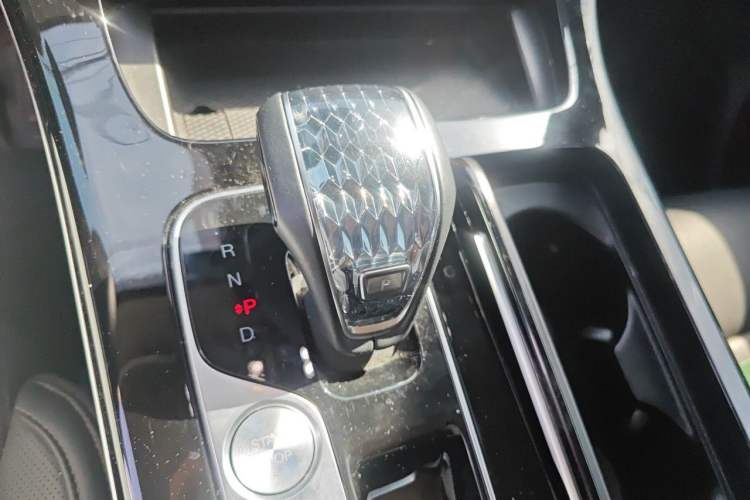 Used GAC Trumpchi M8 2024 Master Series 400T Prestige Edition Gear Lever
