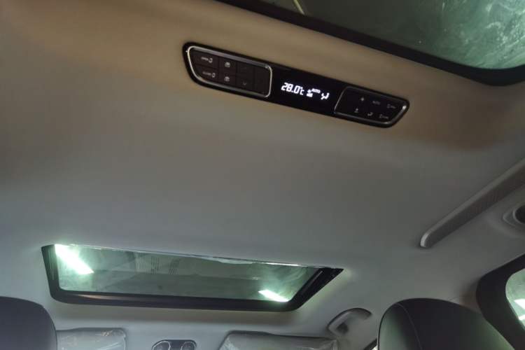 Used GAC Trumpchi M8 2024 Master Series 400T Prestige Edition Headliner