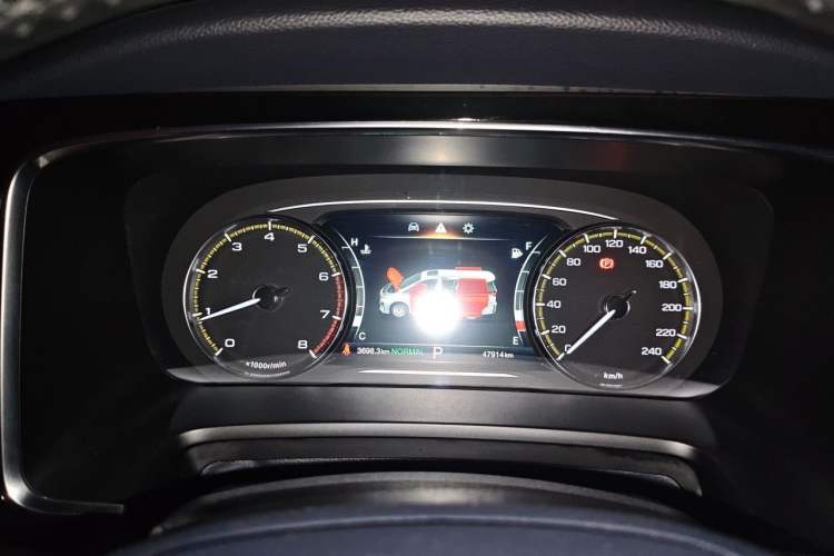 Used GAC Trumpchi M8 2024 Lingxiu Series 390T Luxury Edition Instrument Cluster