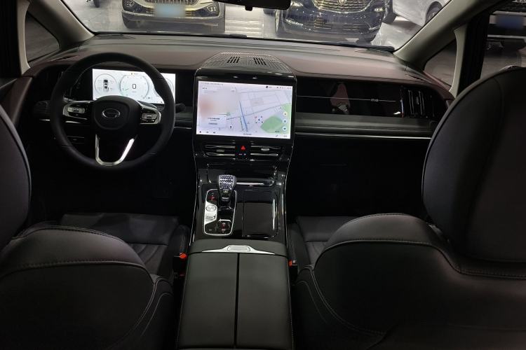 Used GAC Trumpchi M8 2024 Master Series 400T Prestige Edition Interior 1