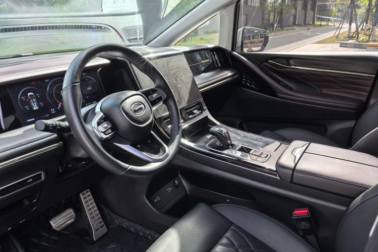 Used GAC Trumpchi M8 2024 Master Series 400T Ultimate Edition Interior 1