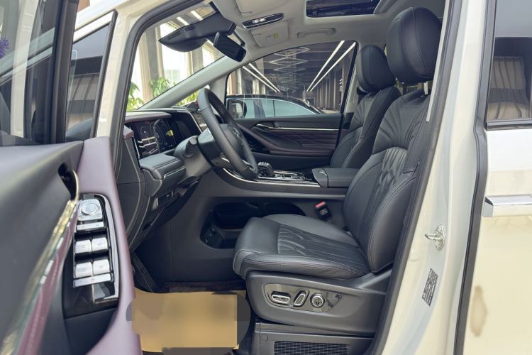 Used GAC Trumpchi M8 2024 Master Series 400T Ultimate Edition Interior 1