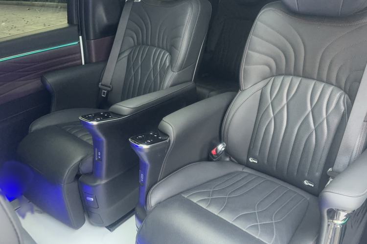 Used GAC Trumpchi M8 2024 Master Series Super Hybrid Edition Interior 1