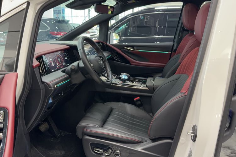 Used GAC Trumpchi M8 2024 Zongshi Series 400T Ultimate Edition Interior 1