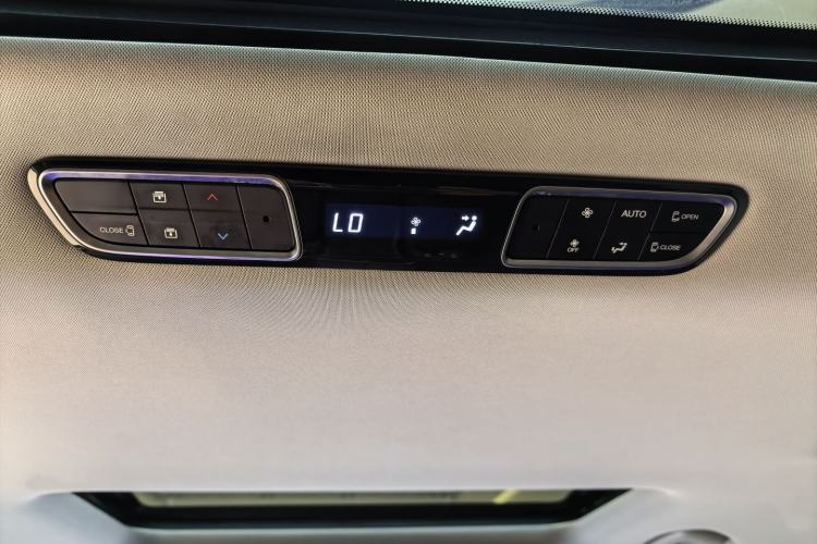 Used GAC Trumpchi M8 2024 Master Series 400T Prestige Edition Interior 10