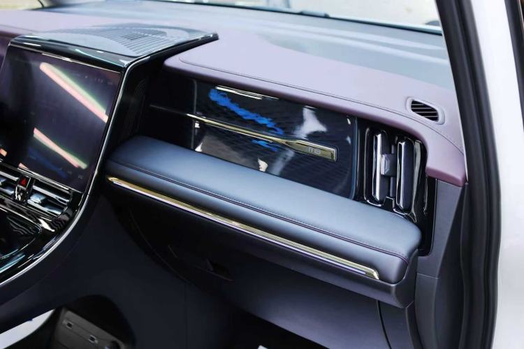Used GAC Trumpchi M8 2024 Master Series Super Hybrid Edition Interior 11
