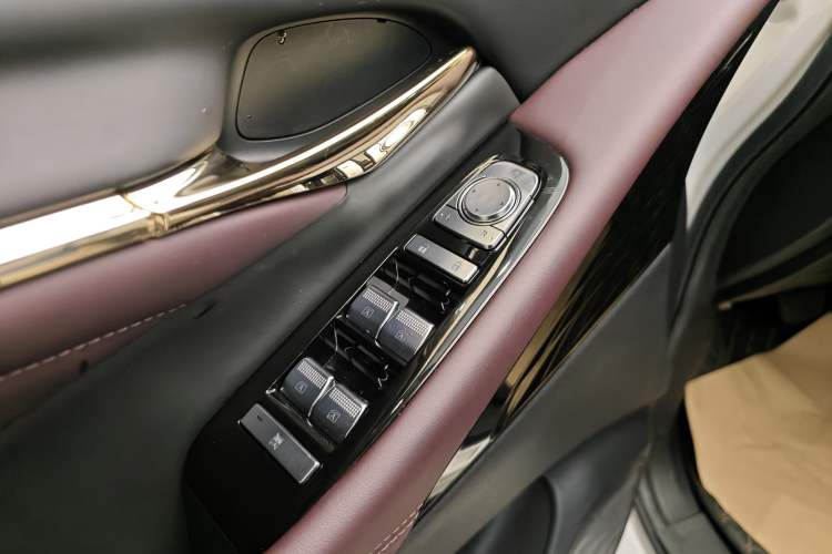 Used GAC Trumpchi M8 2024 Master Series 400T Ultimate Edition Interior 11