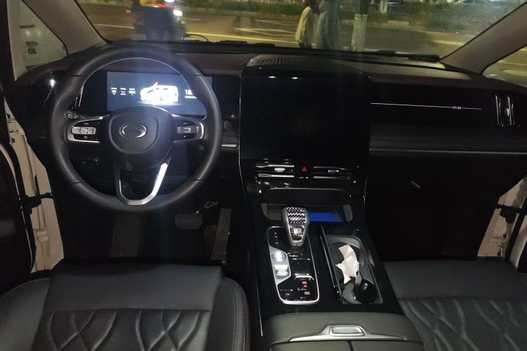 Used GAC Trumpchi M8 2024 Master Series 400T Prestige Edition Interior 2