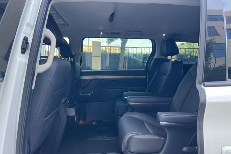 Used GAC Trumpchi M8 2024 Lingxiu Series 390T Luxury Edition Interior 2