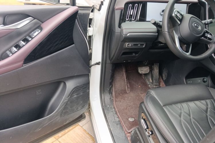 Used GAC Trumpchi M8 2024 Master Series 400T Prestige Edition Interior 3
