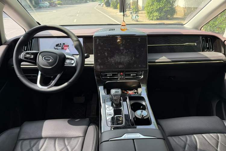 Used GAC Trumpchi M8 2024 Master Series 400T Ultimate Edition Interior 3