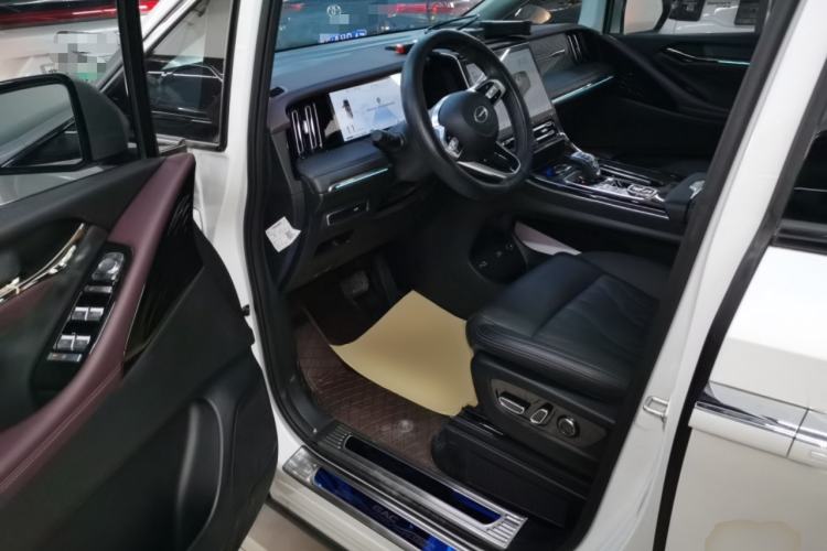 Used GAC Trumpchi M8 2024 Master Series 400T Ultimate Edition Interior 3