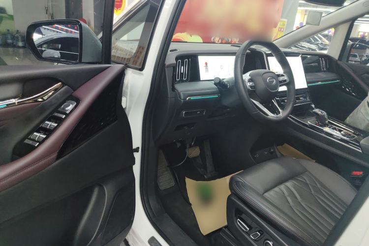 Used GAC Trumpchi M8 2024 Master Series 400T Ultimate Edition Interior 3