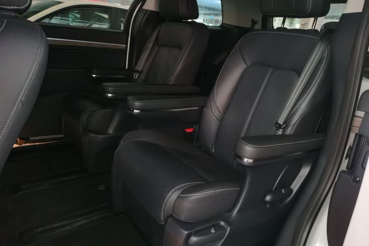 Used GAC Trumpchi M8 2024 Lingxiu Series 390T Deluxe Edition Interior 4