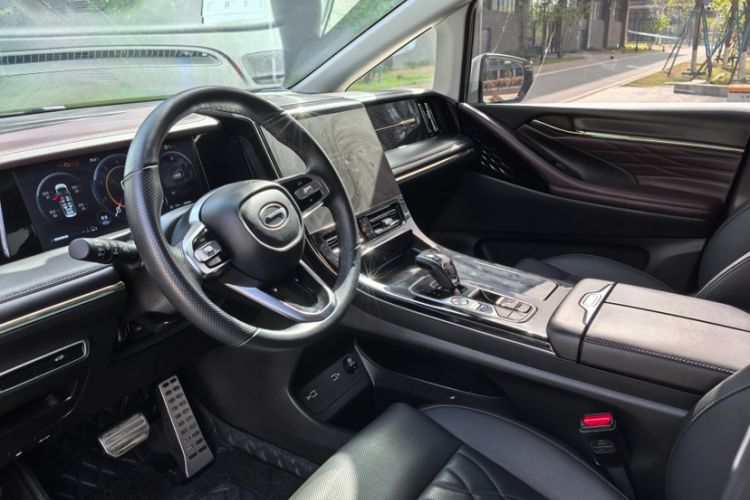 Used GAC Trumpchi M8 2024 Master Series 400T Ultimate Edition Interior 4