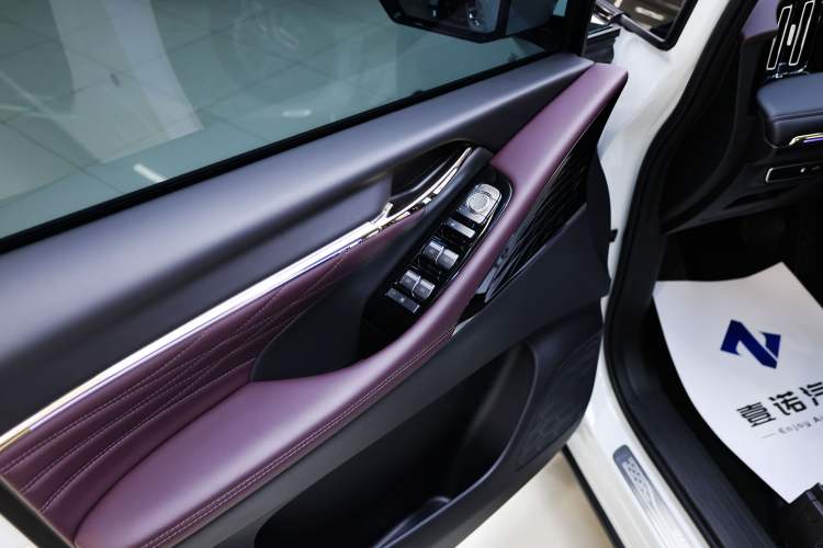 Used GAC Trumpchi M8 2024 Master Series Super Hybrid Edition Interior 4