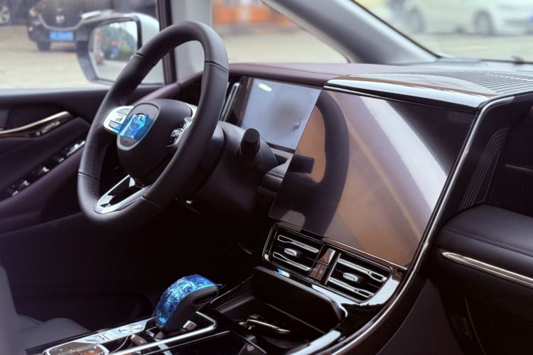 Used GAC Trumpchi M8 2024 Master Series 400T Ultimate Edition Interior 6