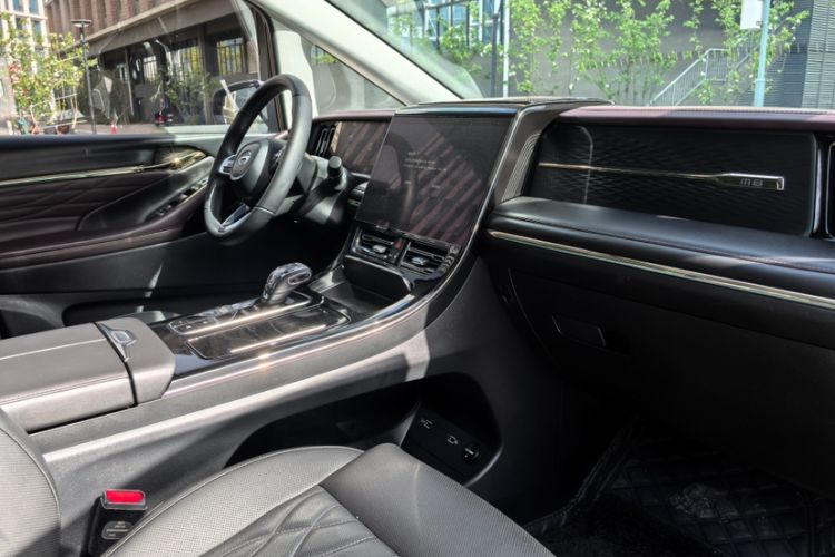 Used GAC Trumpchi M8 2024 Master Series 400T Ultimate Edition Interior 7
