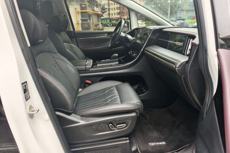 Used GAC Trumpchi M8 2024 Master Series 400T Ultimate Edition Interior 7