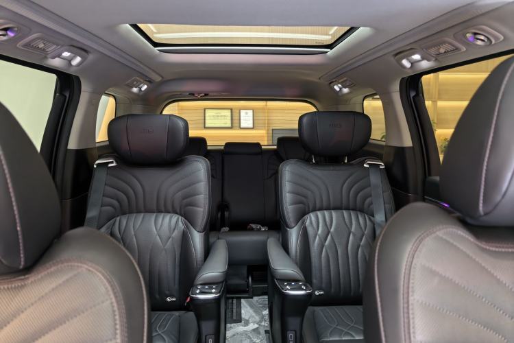 Used GAC Trumpchi M8 2024 Master Series 400T Prestige Edition Interior 8