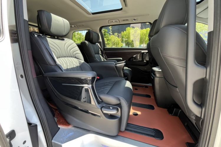 Used GAC Trumpchi M8 2024 Master Series 400T Prestige Edition Interior 8
