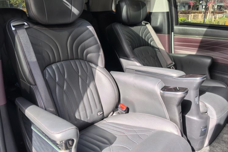Used GAC Trumpchi M8 2024 Master Series 400T Ultimate Edition Interior 9