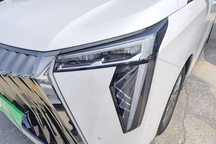 Used GAC Trumpchi M8 2024 Zongshi Series 400T Pioneer Edition Left Front Headlight