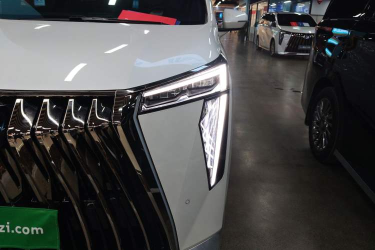 Used GAC Trumpchi M8 2024 Zongshi Series Dual-Motor YuZun Edition