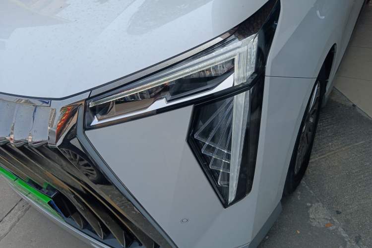 Used GAC Trumpchi M8 2024 Zongshi Series Dual-Motor Supreme Edition Left Front Headlight