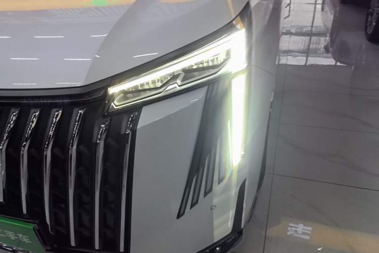 Used GAC Trumpchi M8 2024 Master Series 400T Ultimate Edition Left Front Headlight