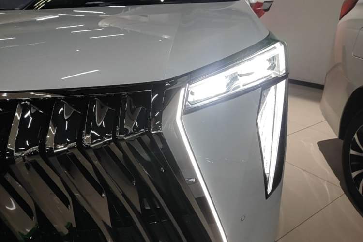 Used GAC Trumpchi M8 2024 Zongshi Series 400T Ultimate Edition Left Front Headlight