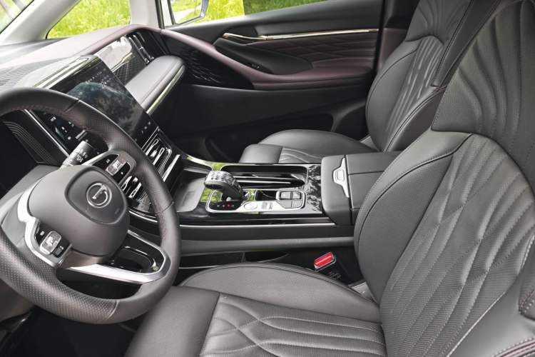 Used GAC Trumpchi M8 2024 Master Series 400T Ultimate Edition Left Front Seat