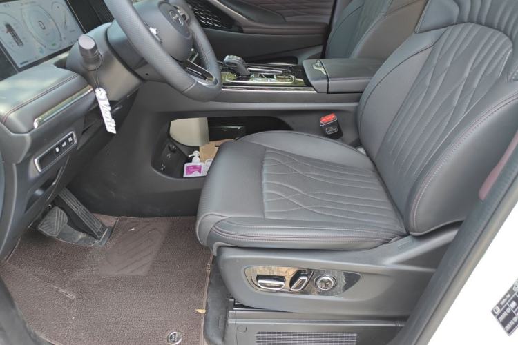 Used GAC Trumpchi M8 2024 Master Series Super Hybrid Edition Left Front Seat