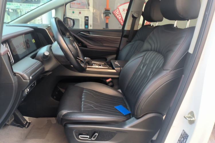Used GAC Trumpchi M8 2024 Master Series 400T Prestige Edition Left Front Seat