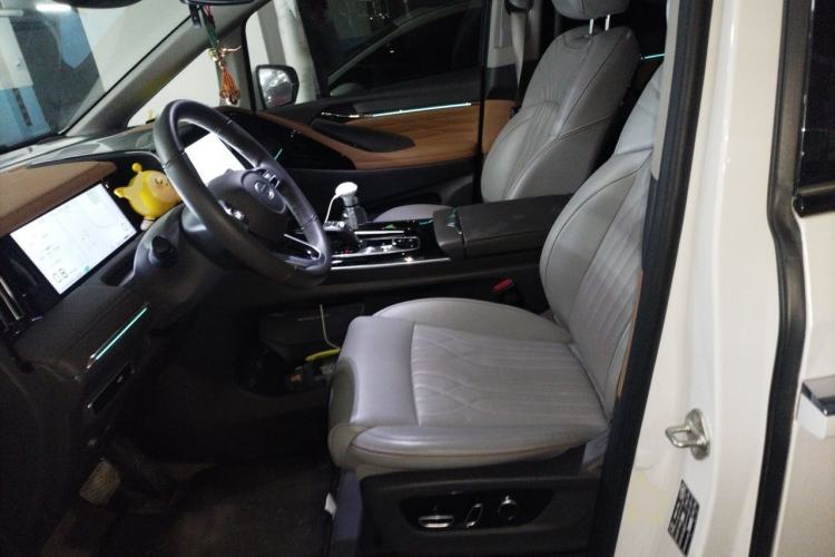 Used GAC Trumpchi M8 2024 Master Series 400T Ultimate Edition Left Front Seat