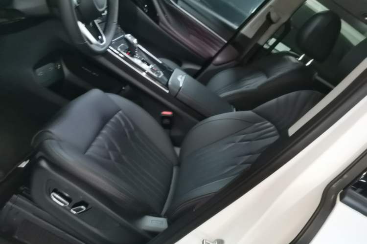 Used GAC Trumpchi M8 2024 Master Series 400T Prestige Edition Left Front Seat