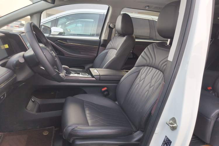 Used GAC Trumpchi M8 2024 Master Series 400T Ultimate Edition Left Front Seat