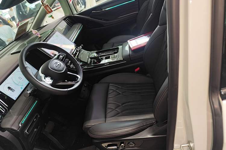 Used GAC Trumpchi M8 2024 Master Series 400T Ultimate Edition Left Front Seat