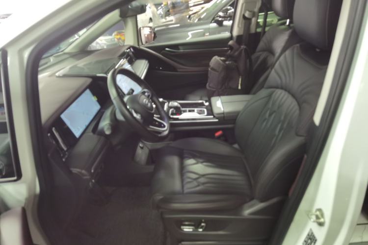 Used GAC Trumpchi M8 2024 Master Series 400T Prestige Edition Left Front Seat
