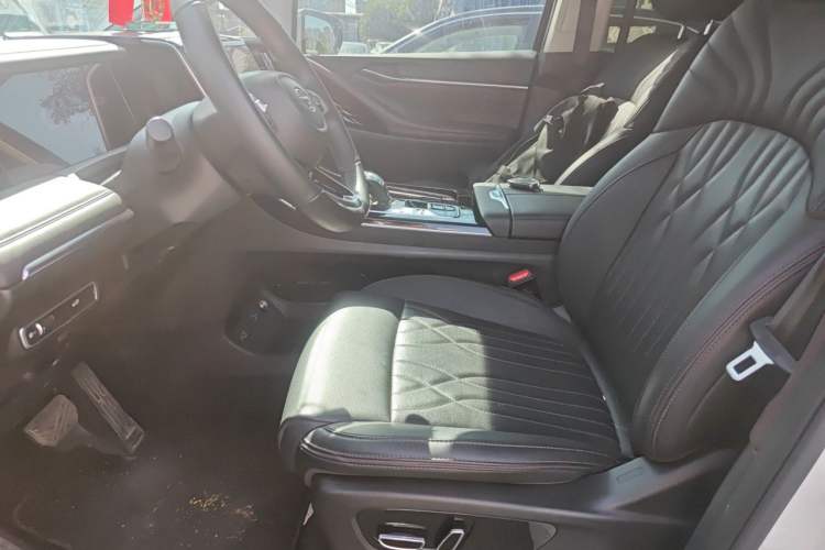Used GAC Trumpchi M8 2024 Master Series 400T Prestige Edition Left Front Seat